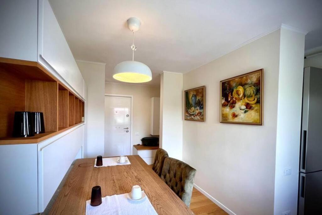 Bright And Modern Home Timisoara Luaran gambar