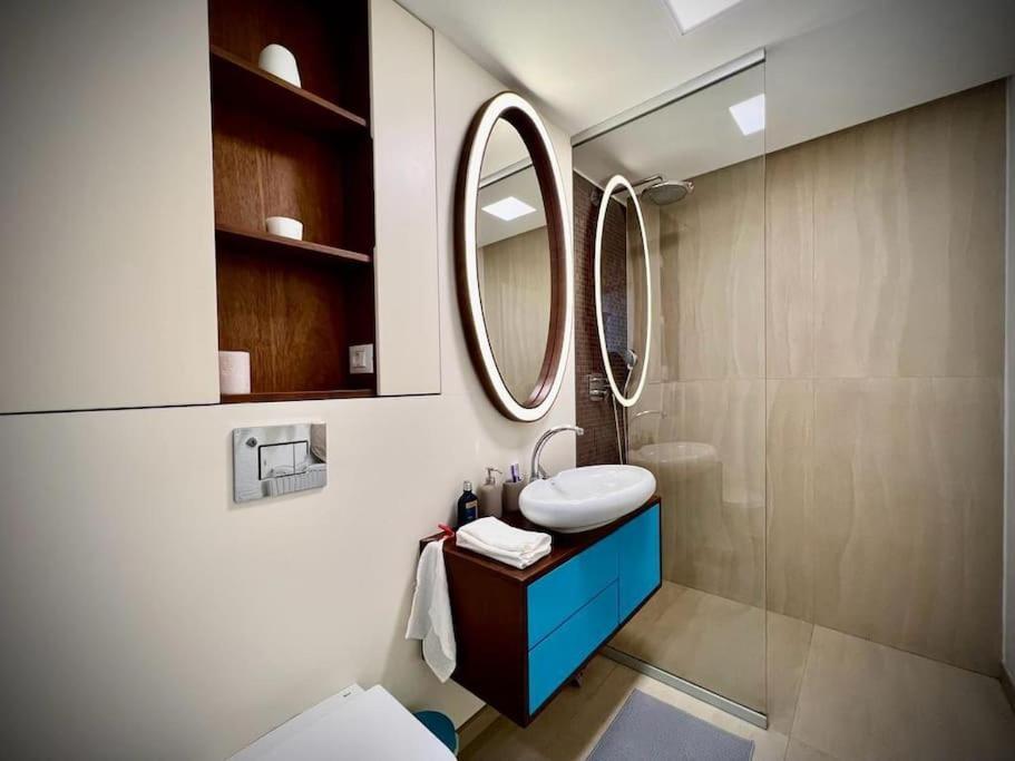 Bright And Modern Home Timisoara Luaran gambar
